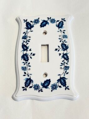 Vintage light switch plate cover single toggle blue floral pattern white backing